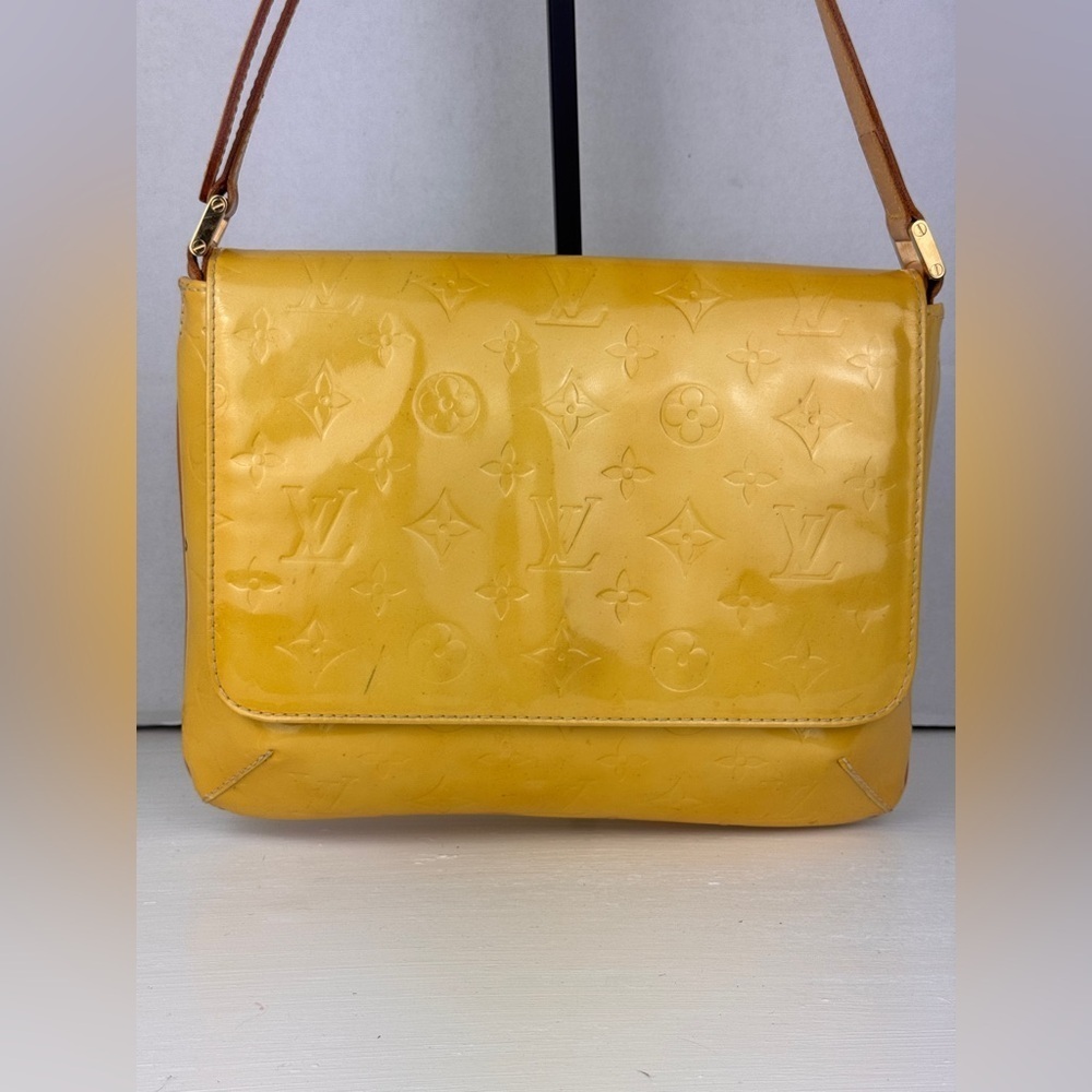 LOUIS VUITTON VERNIS THOMPSON STREET SHOULDER BAG BEIGE/YELLOW - Picture 5 of 16